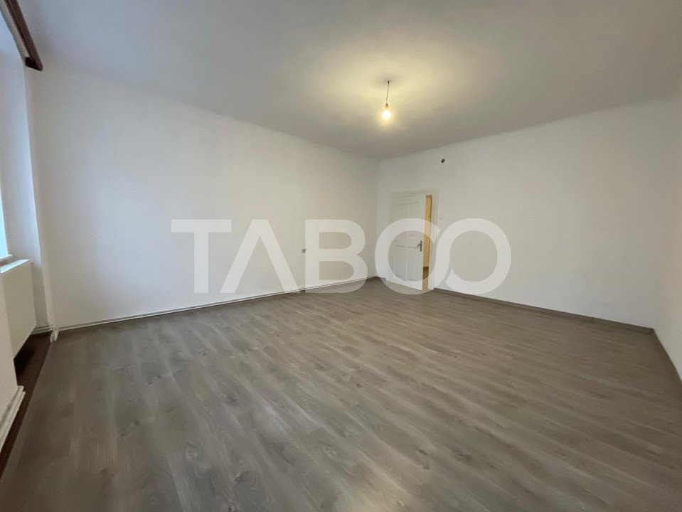 Apartament 3 camere 91 mp cu loc de parcare in centrul orasului Sibiu