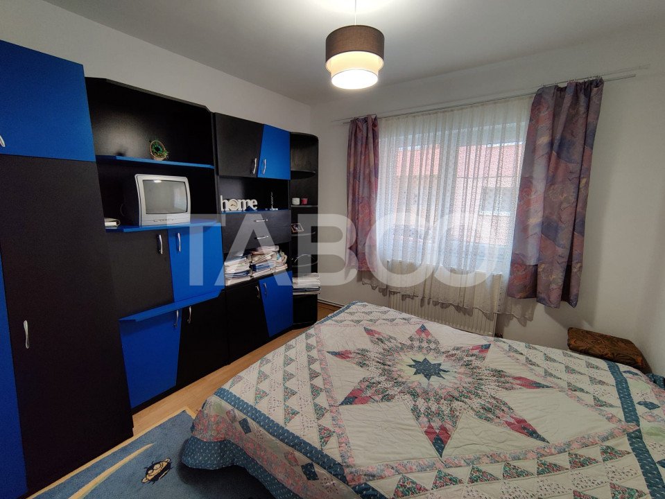 apartament-3-camere-calduros-decomandat-cu-pivnita-vasile-aaron-sibiu-P17886
