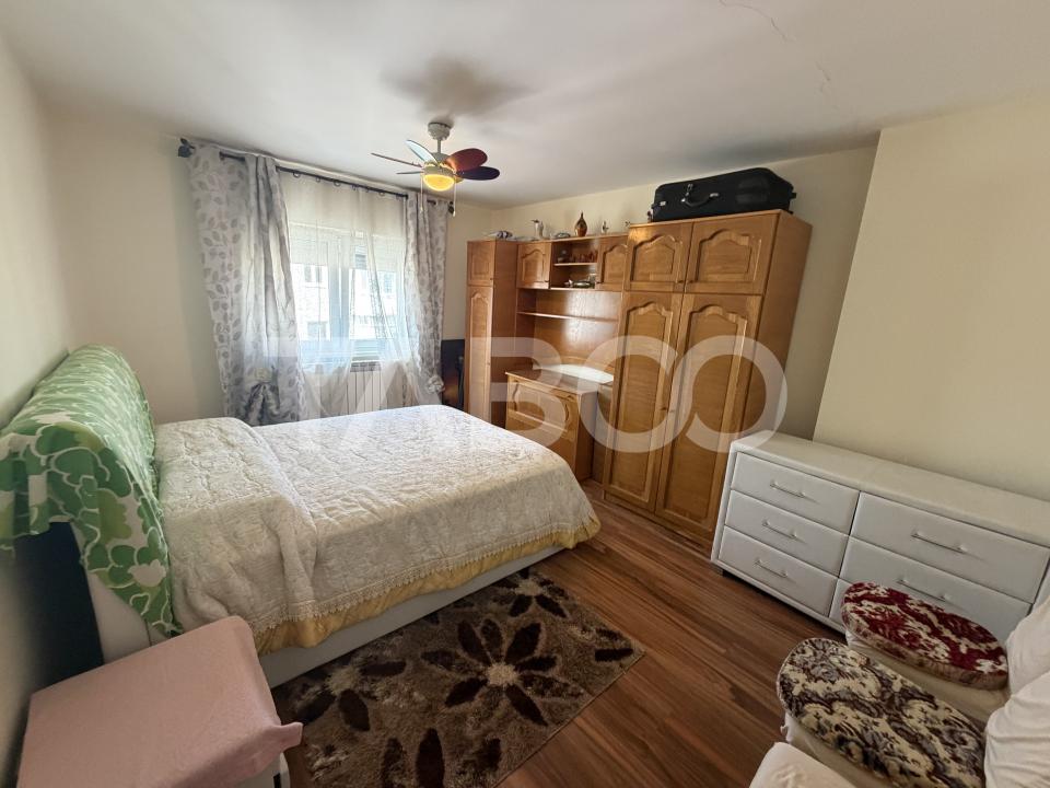Apartament 3 camere complet renovat mobilat si utilat zona 1 Decembrie