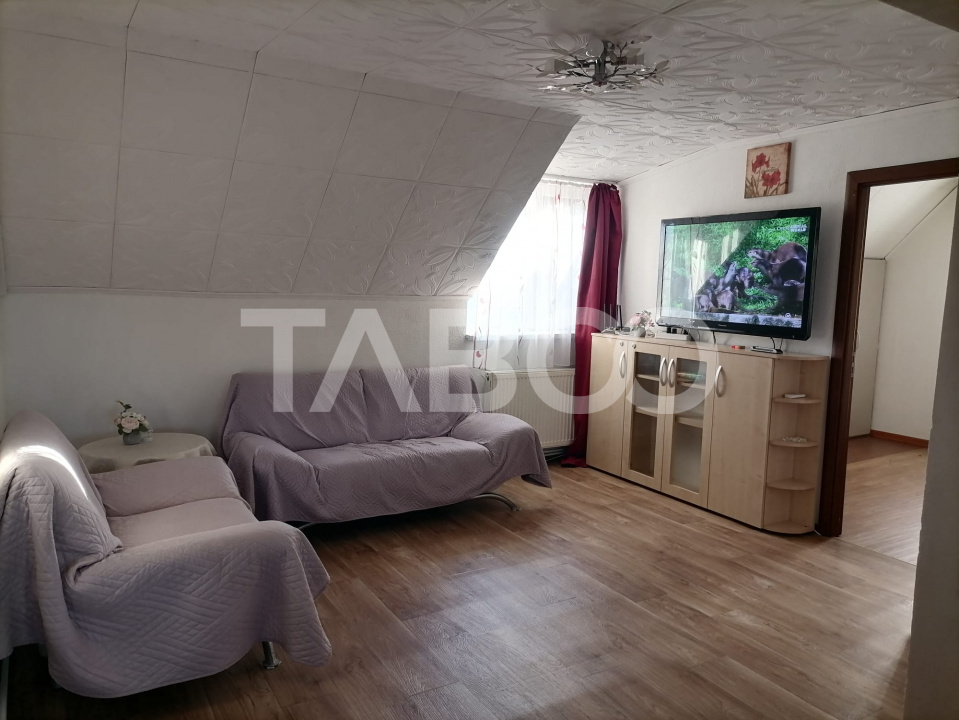 Apartament 3 camere cu balcon in zona Trei Stejari de inchiriat