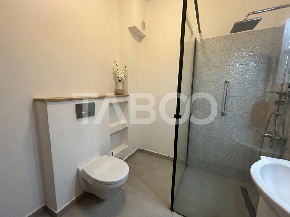 Apartament 3 camere cu balcon si loc de parcare etaj intermediar 