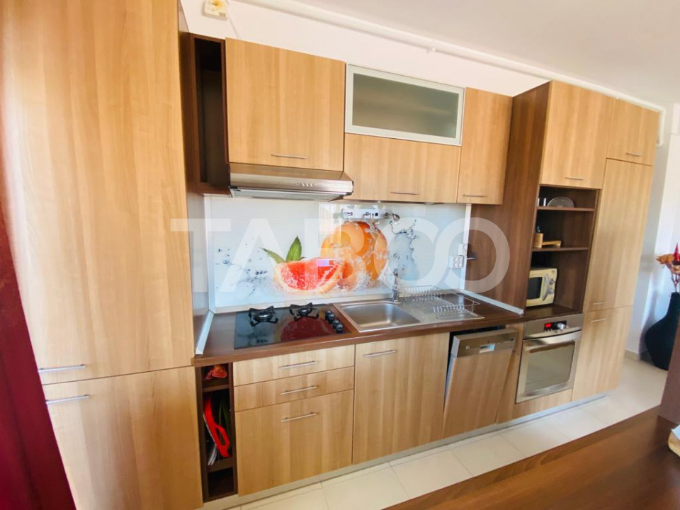 Apartament 3 camere cu garaj de inchiriat 75 mp Parcul Sub Arini Sibiu
