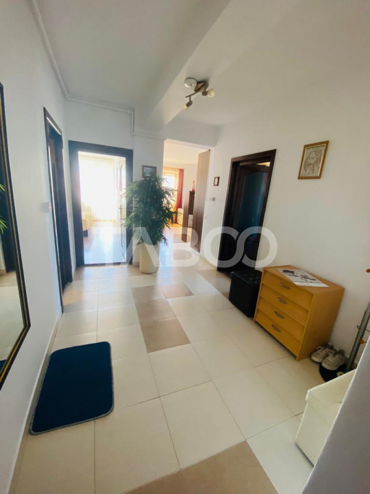 Apartament 3 camere cu garaj de inchiriat 75 mp Parcul Sub Arini Sibiu