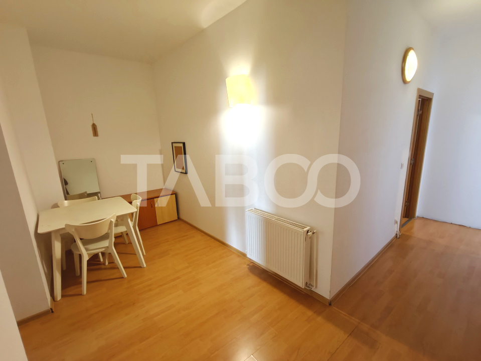 Apartament 3 camere cu geamuri spre strada Nicolae Balcescu Comision 0