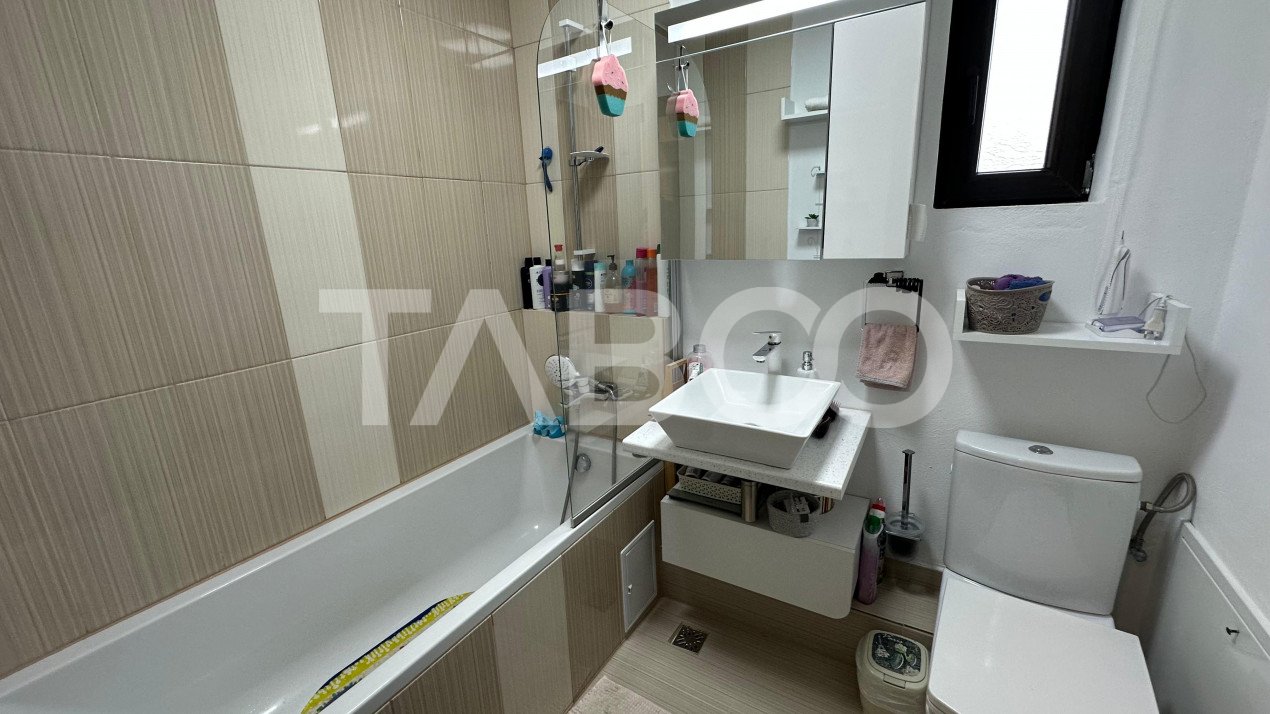 Apartament 3 camere de 70 mpu cu terasa de 70 mp   zona Arhitectilor 