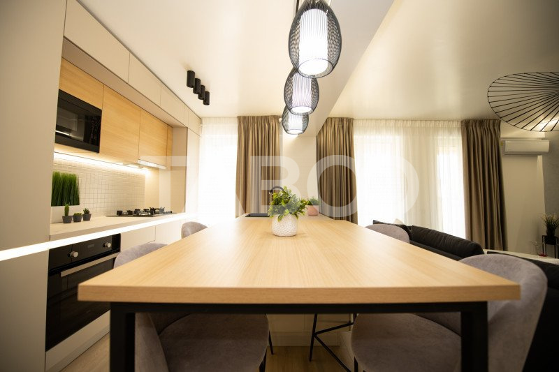 Apartament 3 camere de inchiriat 2 locuri de parcare piscina pe bloc