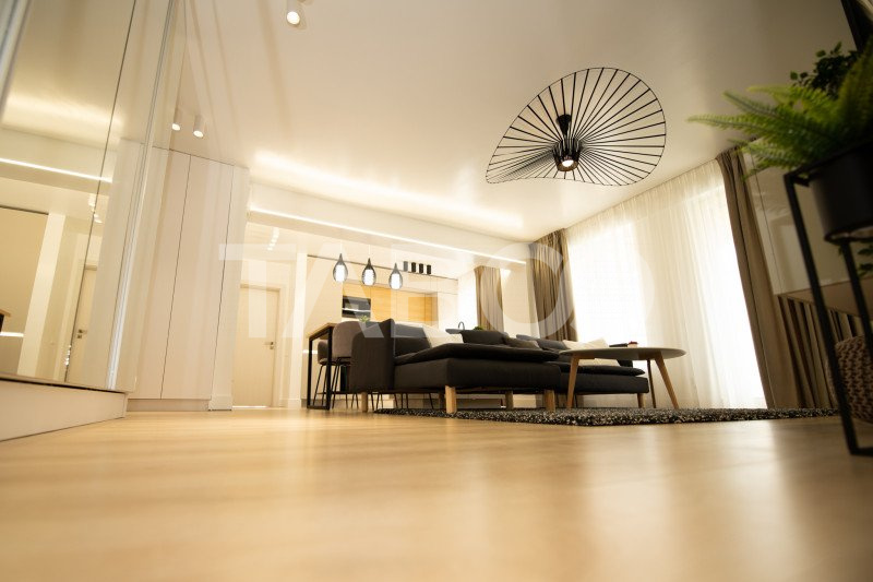 Apartament 3 camere de inchiriat 2 locuri de parcare piscina pe bloc