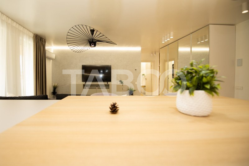 Apartament 3 camere de inchiriat 2 locuri de parcare piscina pe bloc