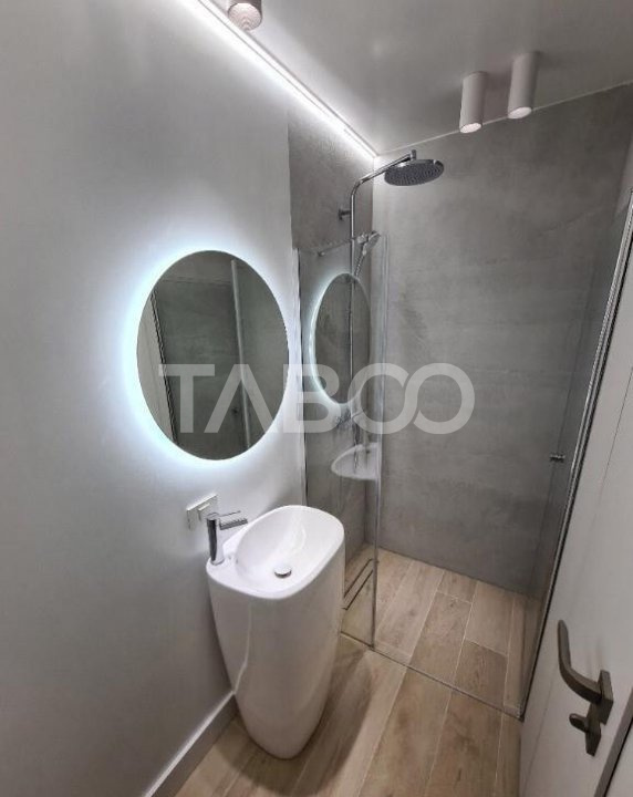 Apartament 3 camere de inchiriat 2 locuri de parcare piscina pe bloc