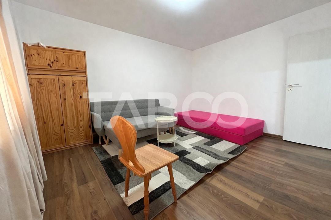 Apartament 3 camere de inchiriat cu loc de parcare si gradina de 74 mp