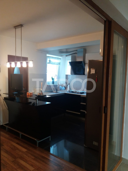 Apartament 3 camere de inchiriat decomandat 100 mp zona Turnisor Sibiu