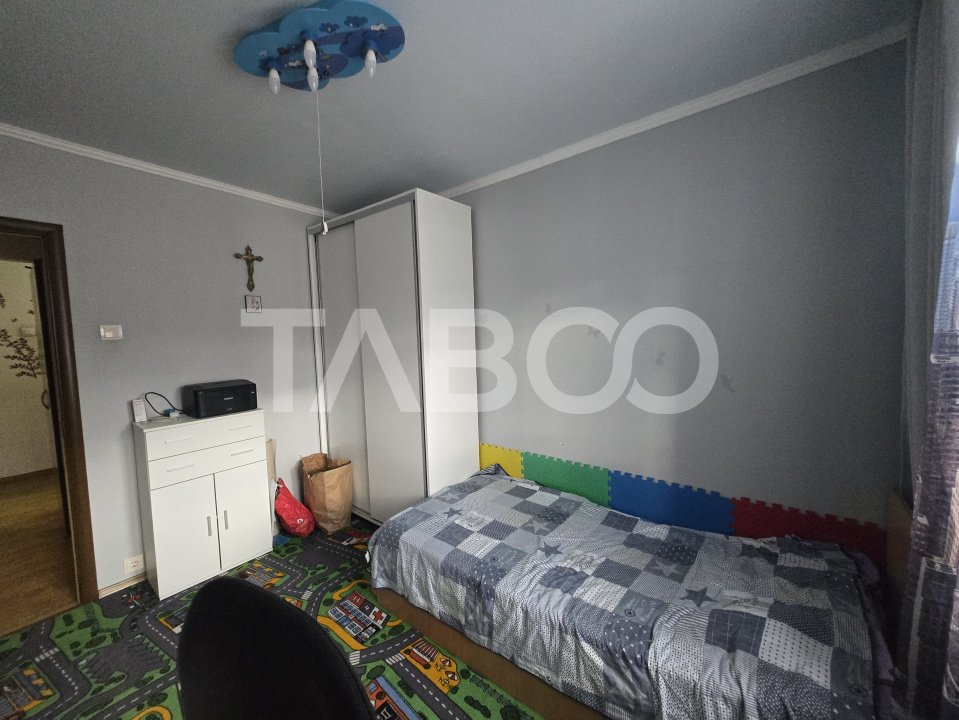 Apartament 3 camere de inchiriat decomandat 64 mp zona Strand Sibiu