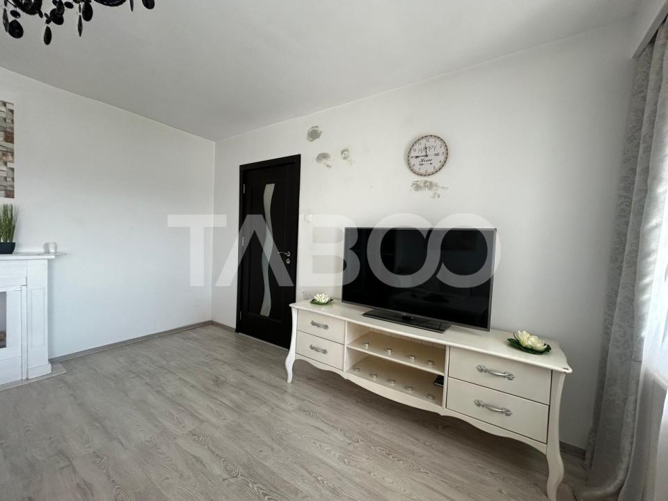 Apartament 3 camere de inchiriat decomandat 65 mp zona Turnisor