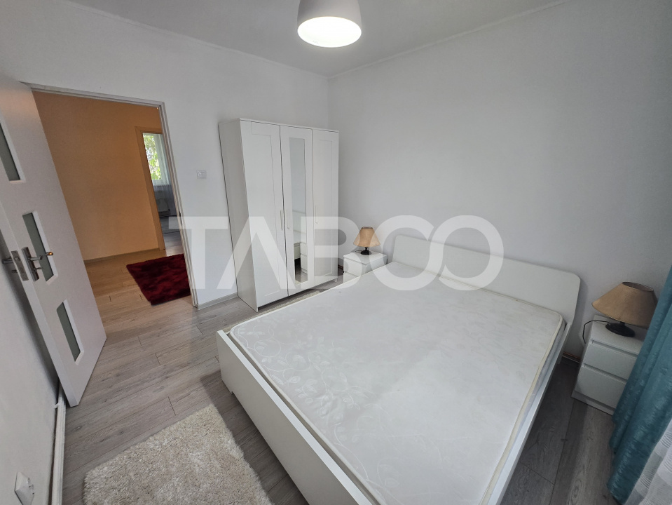 Apartament 3 camere de inchiriat decomandat 80 mp zona Mihai Viteazul