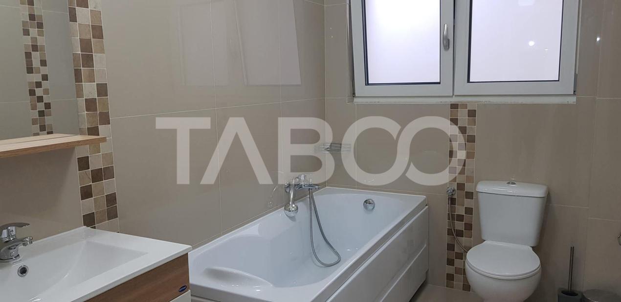 Apartament 3 camere de inchiriat decomandat 80 mpu cu parcare privata 