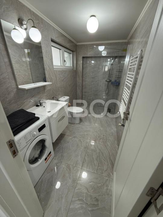 Apartament 3 camere de inchiriat decomandat 80 mpu cu parcare privata 