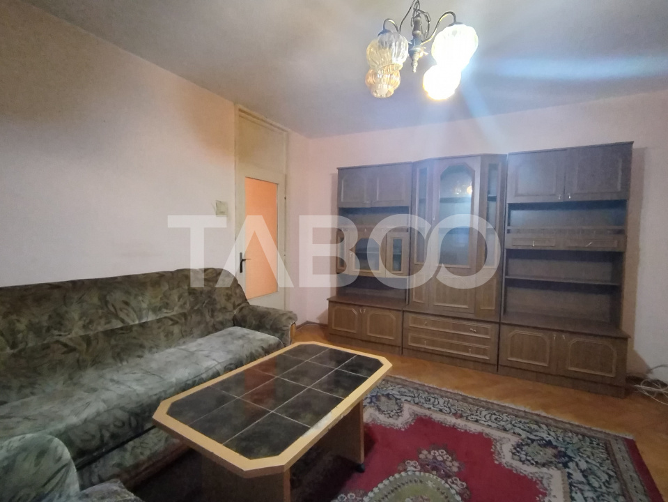 Apartament 3 camere de inchiriat etaj intermediar mobilat utilat