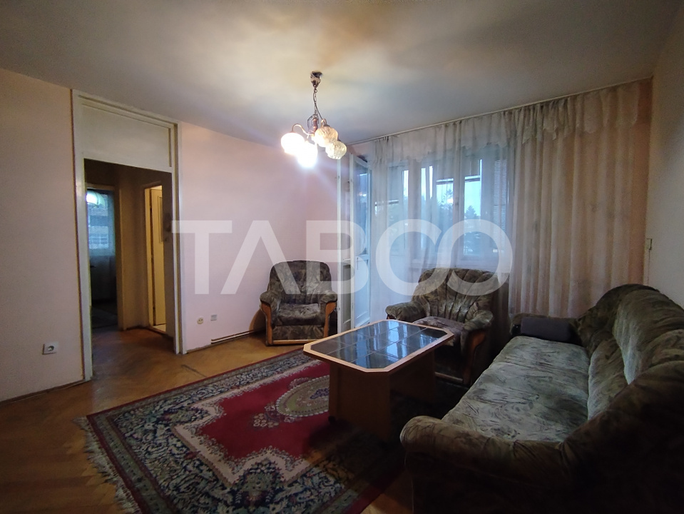 Apartament 3 camere de inchiriat etaj intermediar mobilat utilat