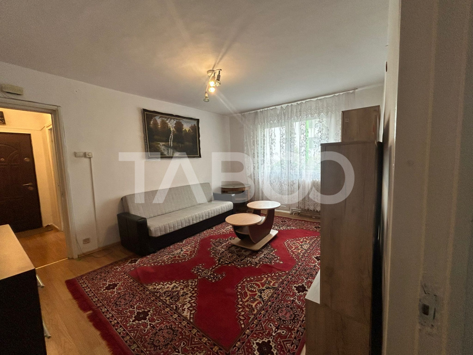 Apartament 3 camere de inchiriat Mihai Viteazul cu pivnita si balcon