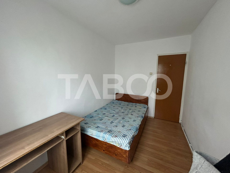 Apartament 3 camere de inchiriat Mihai Viteazul cu pivnita si balcon
