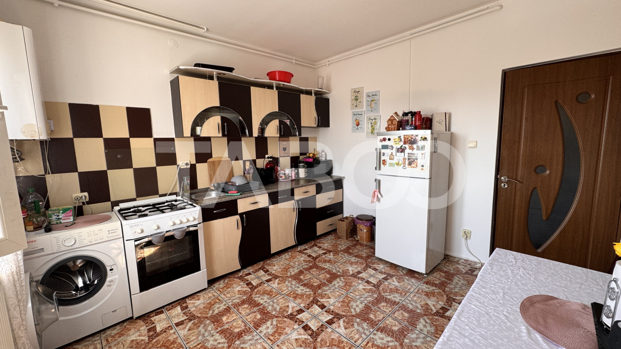 Apartament 3 camere de inchiriat mobilat utilat 74mp Siretului Sibiu