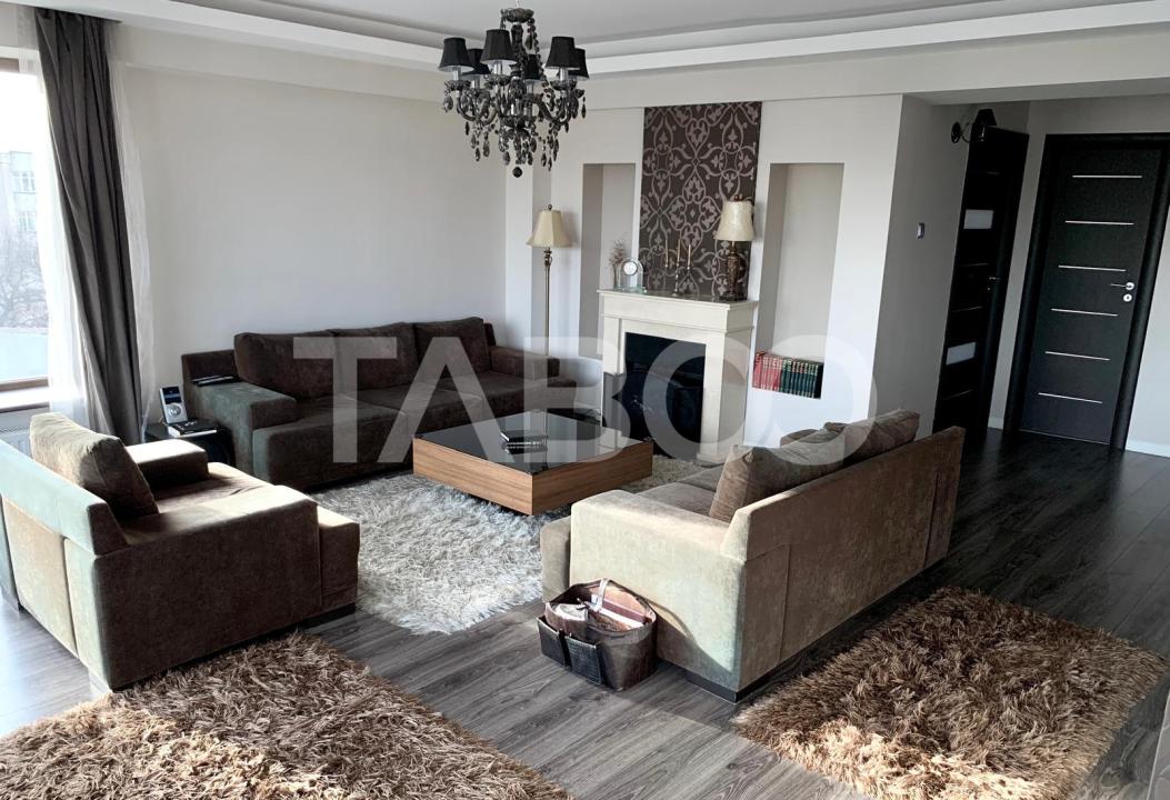 Apartament 3 camere de inchiriat zona centrala 80 mp utili renovat in Fagaras - Bulevardul Unirii