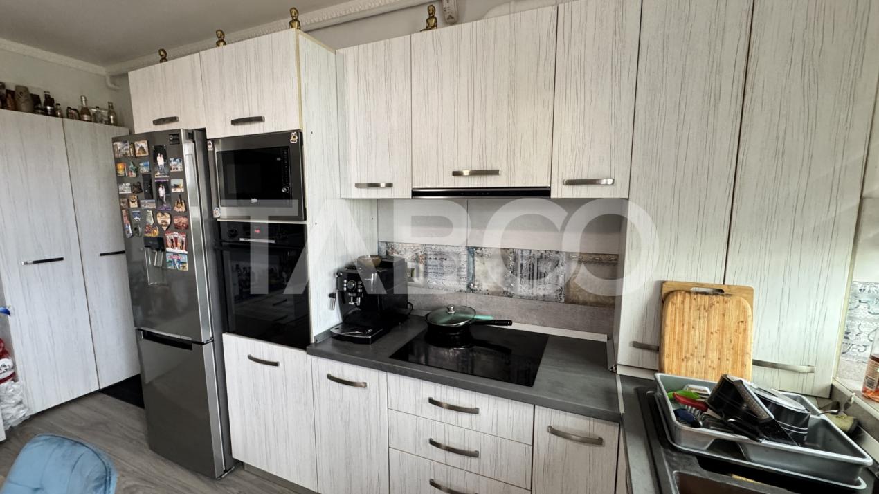 Apartament 3 camere de vanzare 54 MPU MOBILAT UTILAT PARCARE Selimbar
