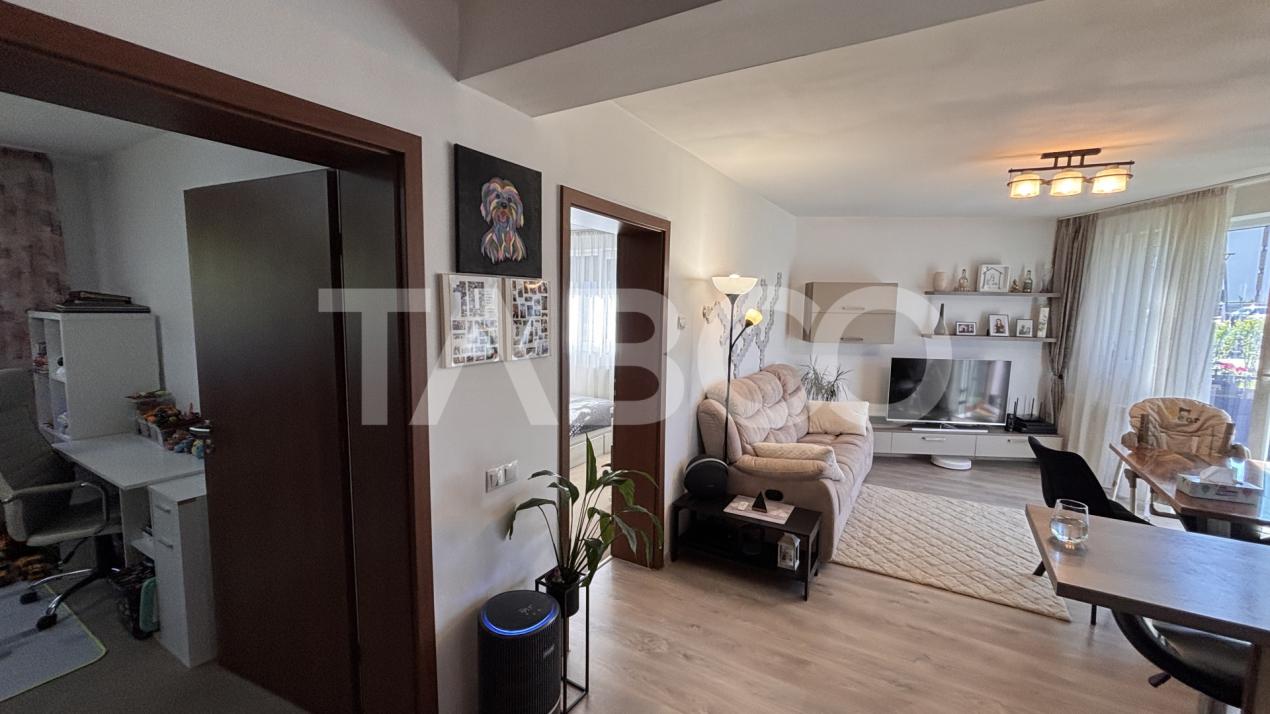 Apartament 3 camere de vanzare 65mpu cu loc de parcare 