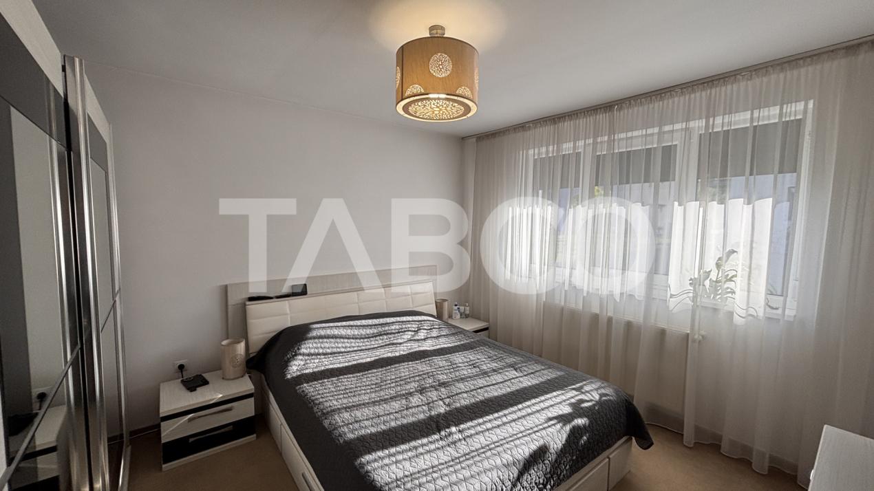 Apartament 3 camere de vanzare 65mpu cu loc de parcare 