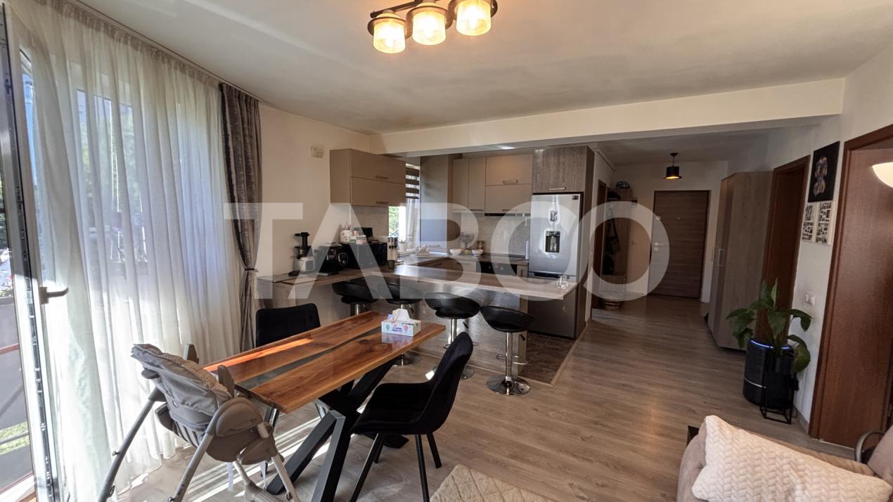 Apartament 3 camere de vanzare 65mpu cu loc de parcare 