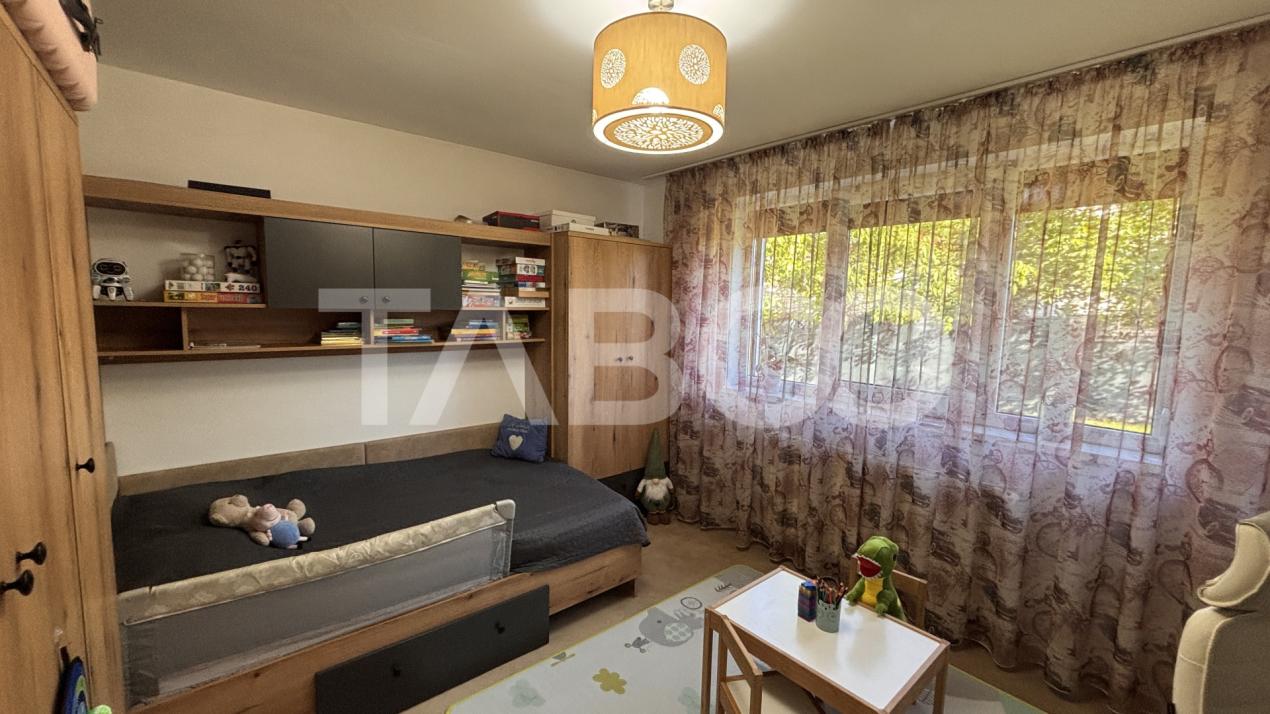 Apartament 3 camere de vanzare 65mpu cu loc de parcare 