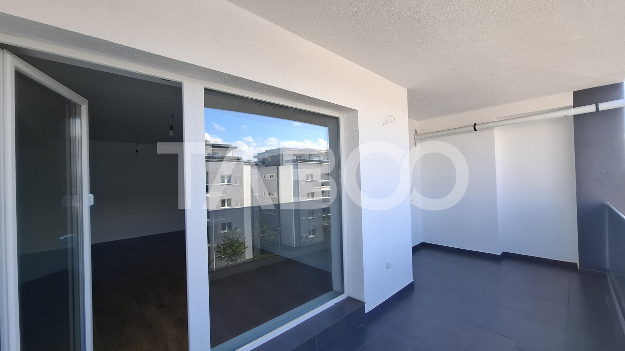 Apartament 3 camere de vanzare bloc cu lift 72 mp Piata Cluj Sibiu