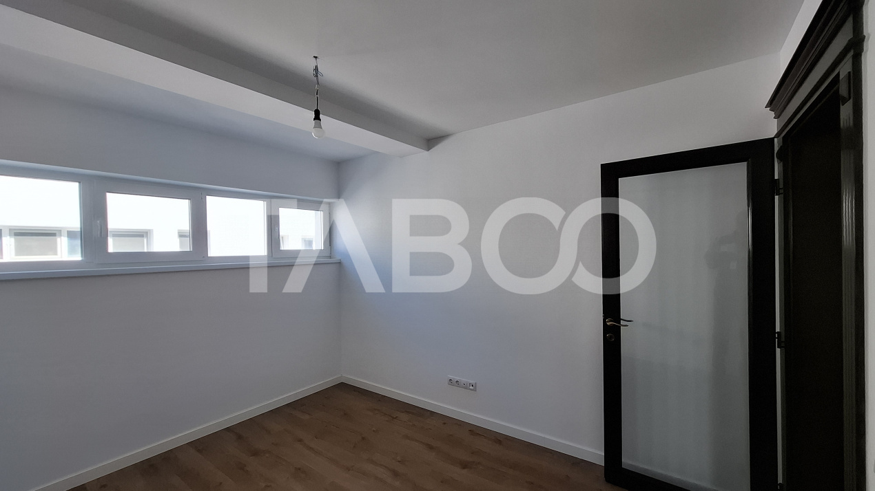 Apartament 3 camere de vanzare bloc cu lift 72 mp Piata Cluj Sibiu
