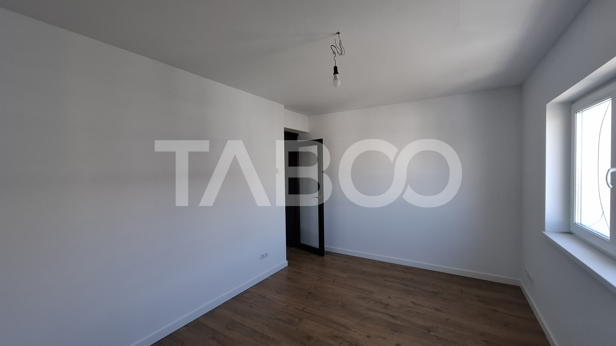 Apartament 3 camere de vanzare bloc cu lift 72 mp Piata Cluj Sibiu