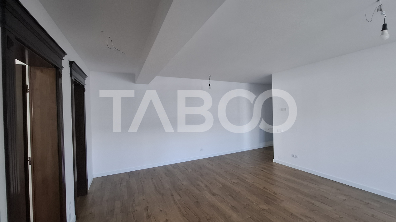 Apartament 3 camere de vanzare bloc cu lift 72 mp Piata Cluj Sibiu