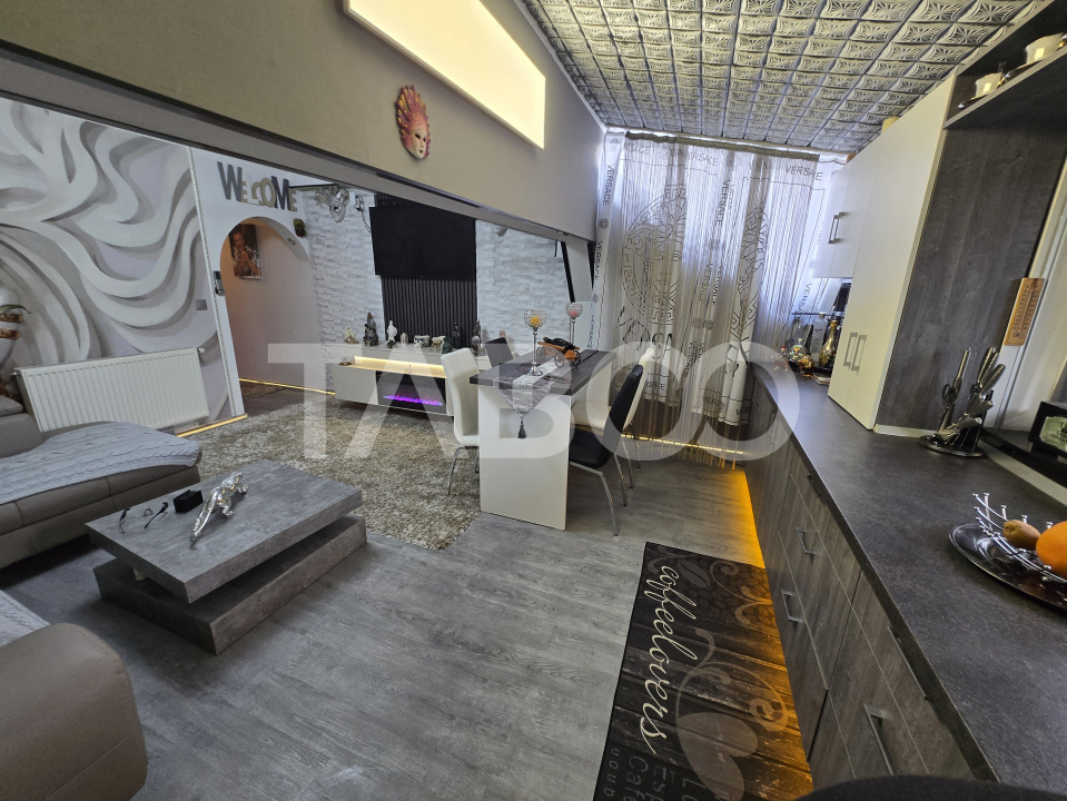 Apartament 3 camere de vanzare decomandat 100 mp zona Tilisca Sibiu