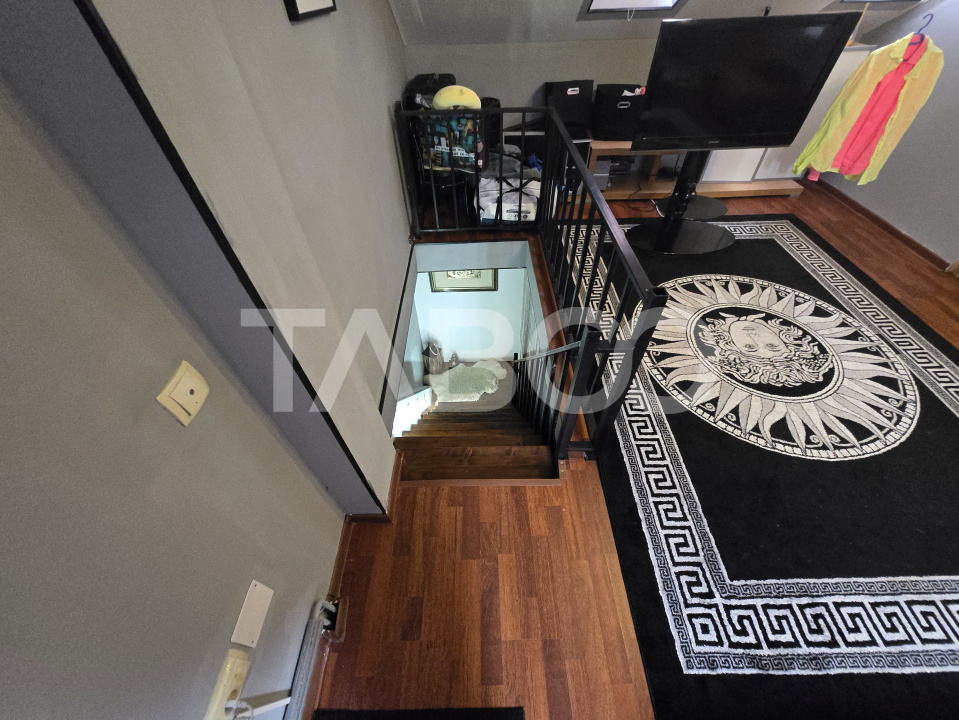 Apartament 3 camere de vanzare decomandat 100 mp zona Tilisca Sibiu