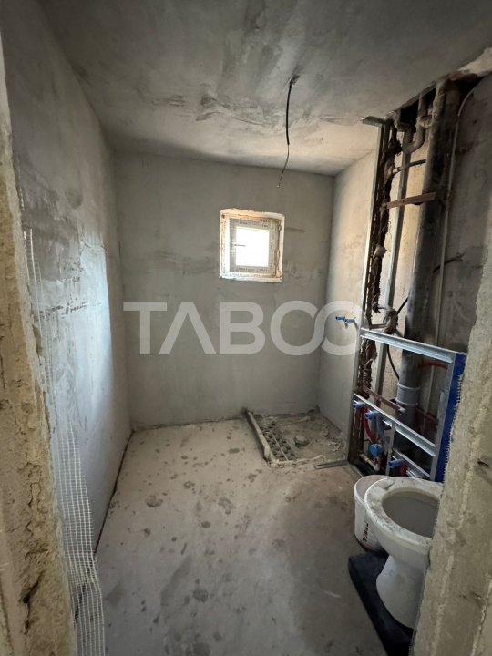 Apartament 3 camere de vanzare decomandat 56mp zona Valea Aurie Sibiu