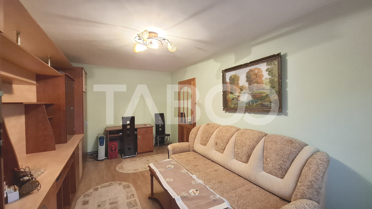 Apartament 3 camere de vanzare decomandat 58 mp zona Valea Aurie Sibiu