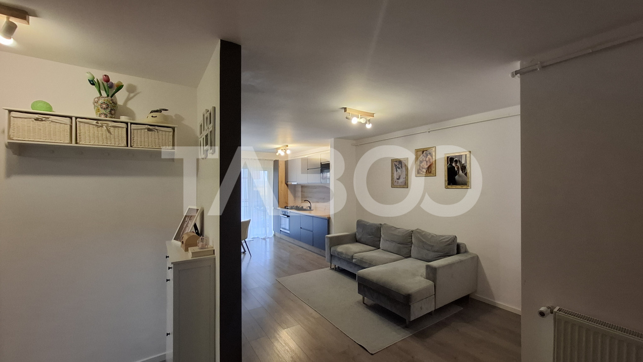 Apartament 3 camere de vanzare decomandat 60 mp zona Calea Surii Mici