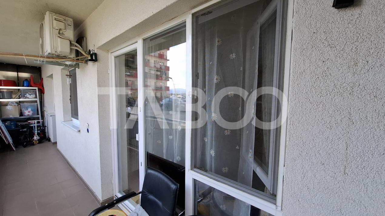 Apartament 3 camere de vanzare decomandat 60 mp zona Calea Surii Mici