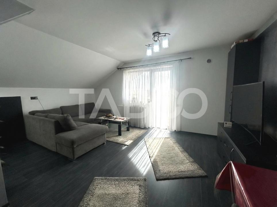 Apartament 3 camere de vanzare decomandat 72mpu zona Brana Selimbar