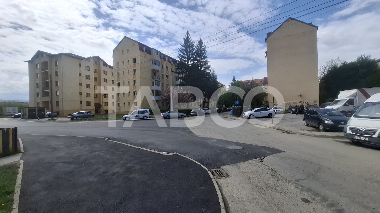 Apartament 3 camere de vanzare decomandat 73 mp zona Rahovei Sibiu