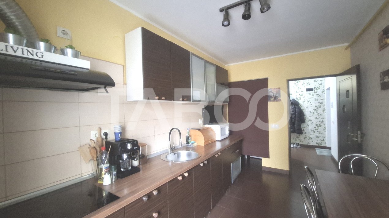 Apartament 3 camere de vanzare decomandat 74 mp zona Turnisor Sibiu