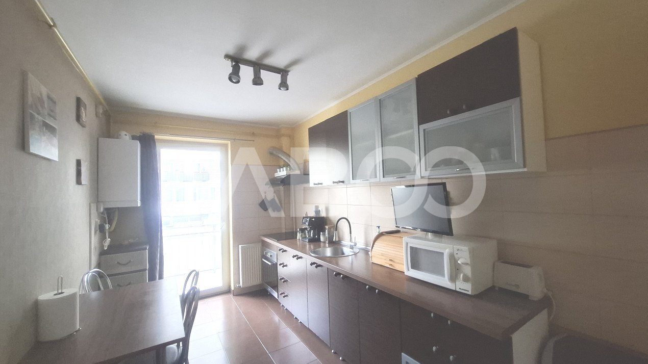 Apartament 3 camere de vanzare decomandat 74 mp zona Turnisor Sibiu