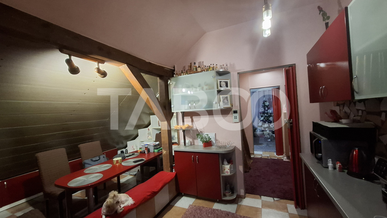 Apartament 3 camere de vanzare decomandat 98 mp zona Selimbar Sibiu