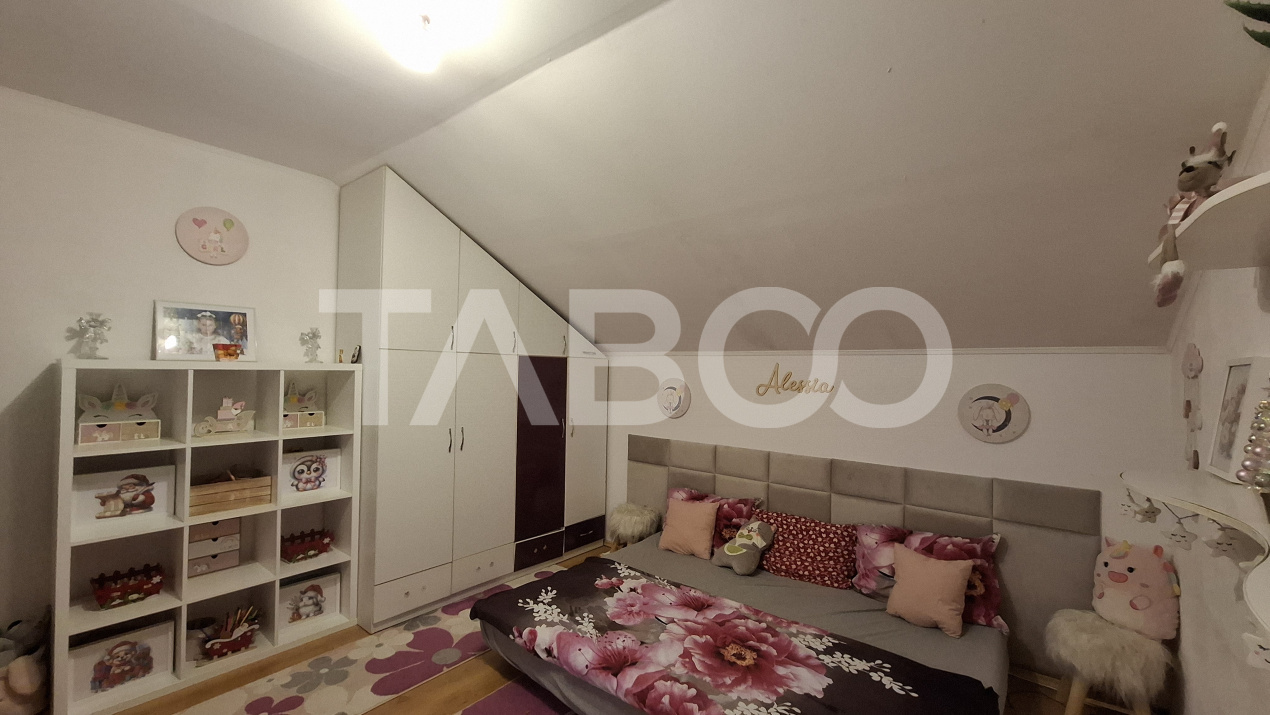 Apartament 3 camere de vanzare decomandat 98 mp zona Selimbar Sibiu