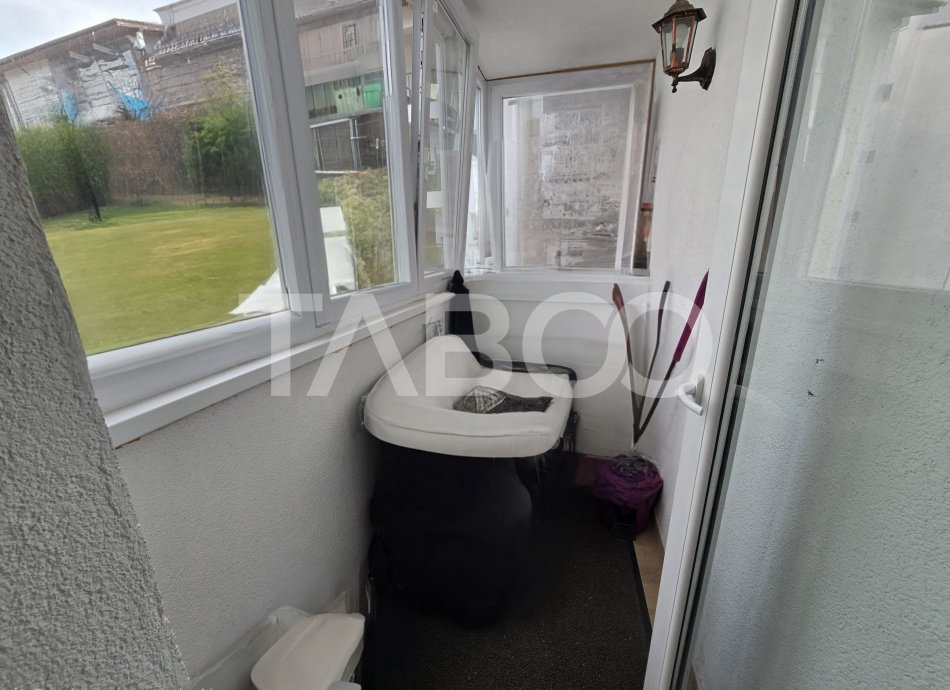 Apartament 3 camere de vanzare decomandat etaj 1 Kaufland Arhitectilor