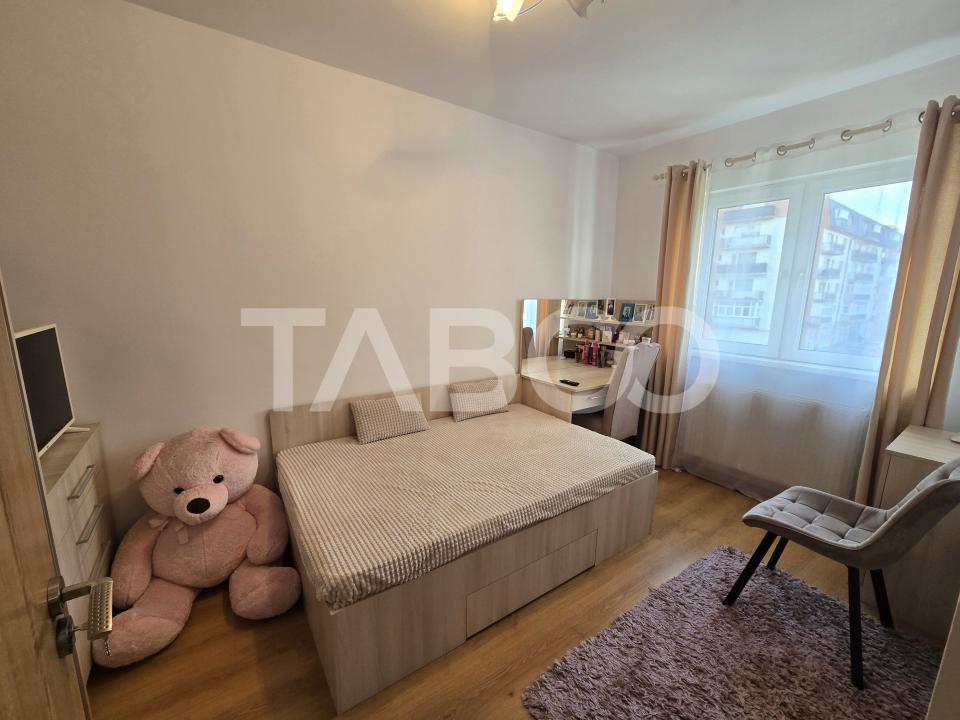 Apartament 3 camere de vanzare etaj intermediar 2 Mihai Viteazul Sibiu