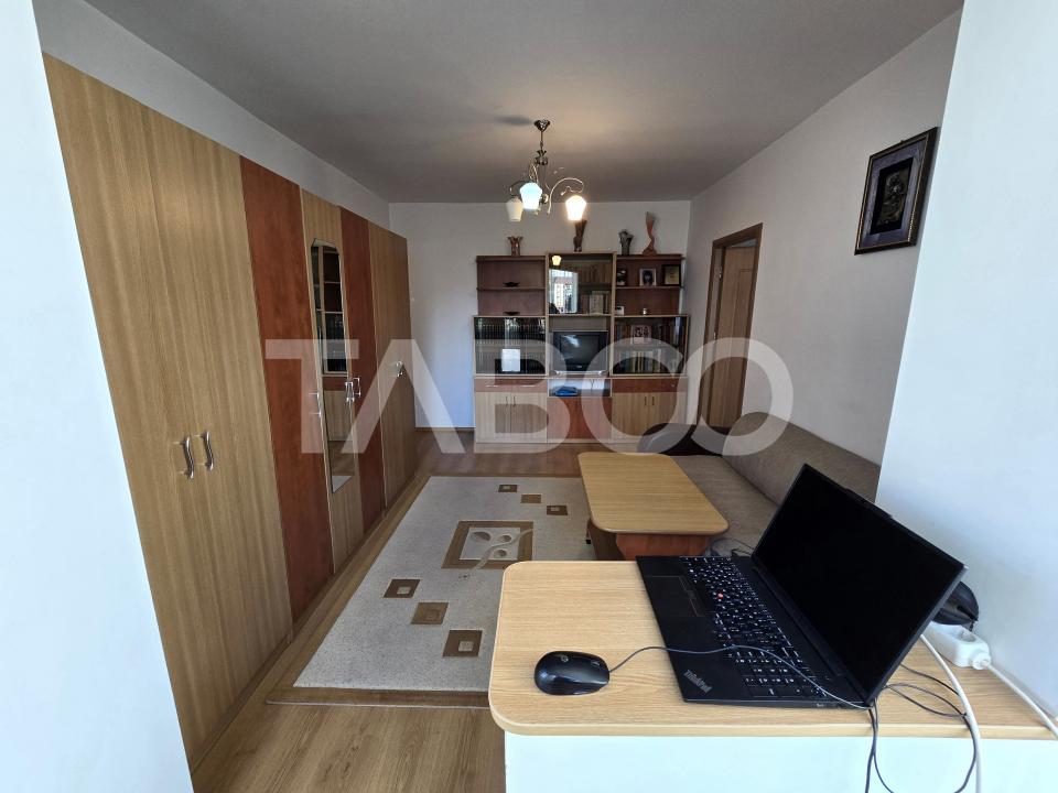 Apartament 3 camere de vanzare etaj intermediar 2 Mihai Viteazul Sibiu